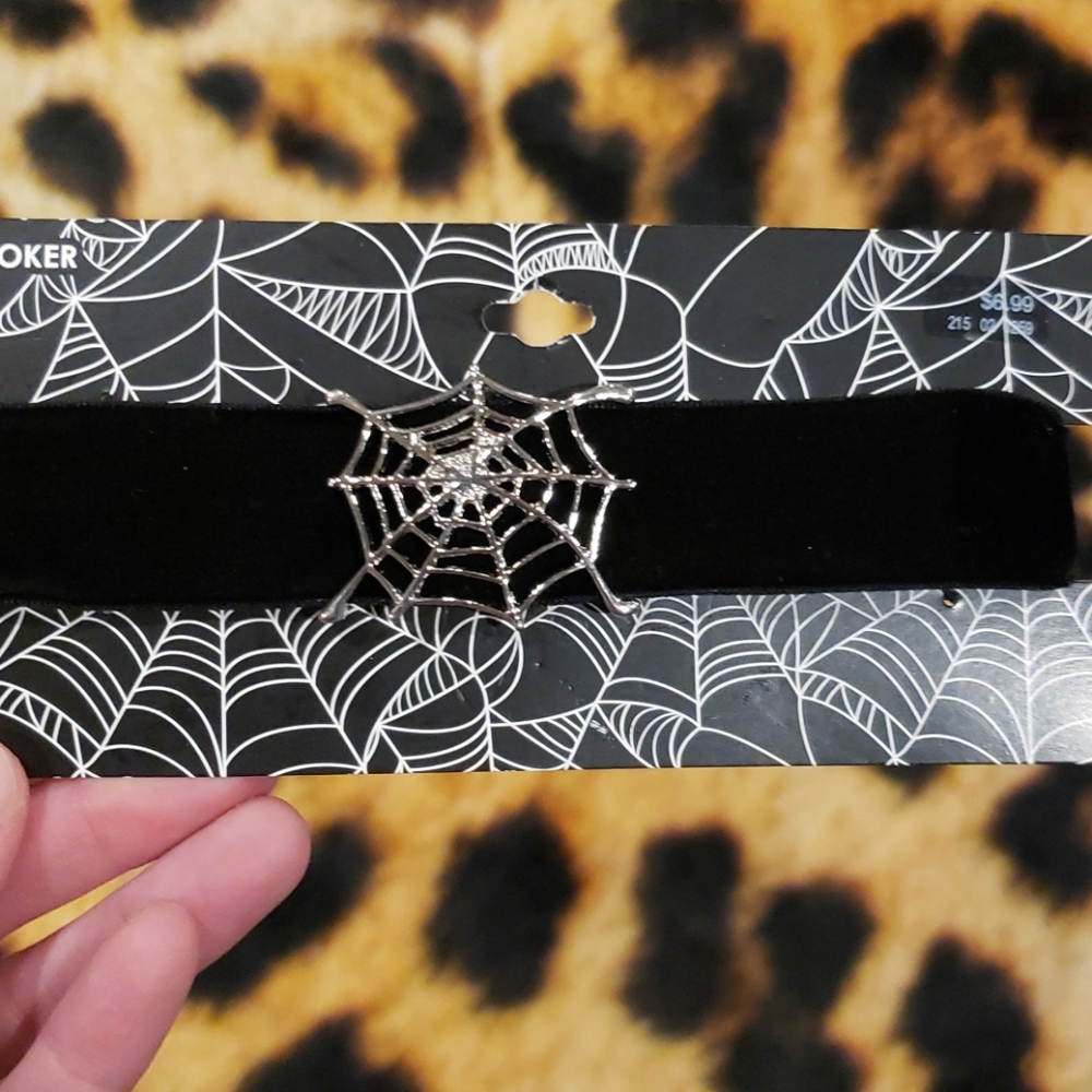 🕷Spiderweb Choker - Picture 5 of 5